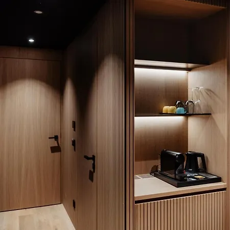 Loxone Campus Hotel *