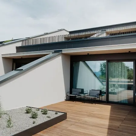 Loxone Campus Hotel *