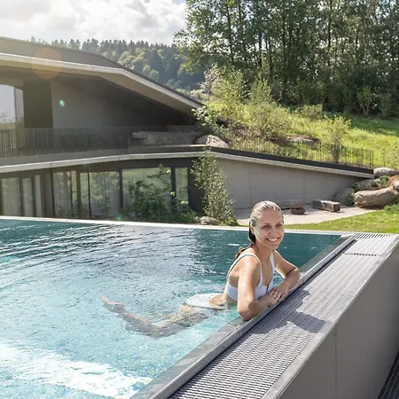 Loxone Campus Hotel *