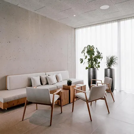 Hotel Loxone Campus *