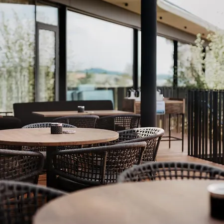 Hotel Loxone Campus *