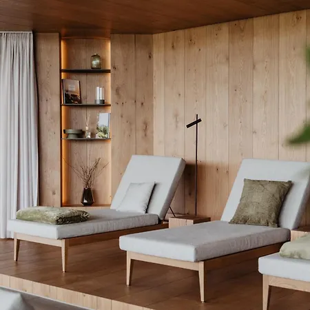 Hotel Loxone Campus *