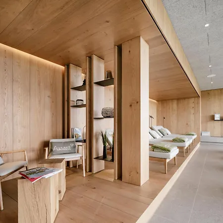 Loxone Campus Hotel *