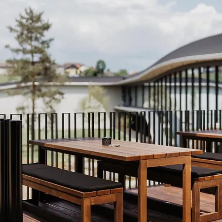 Hotel Loxone Campus *